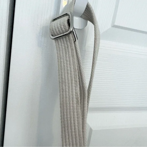 Vintage 90’s Coach Lime Green Signature Monogram Pattern Canvas Crossbody Bag - Picture 11 of 15